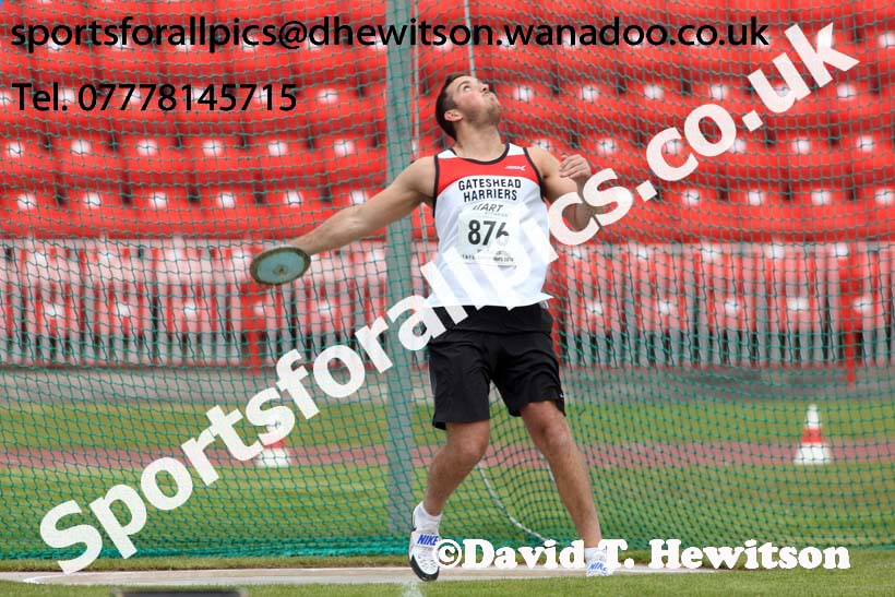 Senior mens discus, North Eastern Track and Field Champs, Gateshead Stadium. Photo: David T. Hewitson/Sports for All Pics